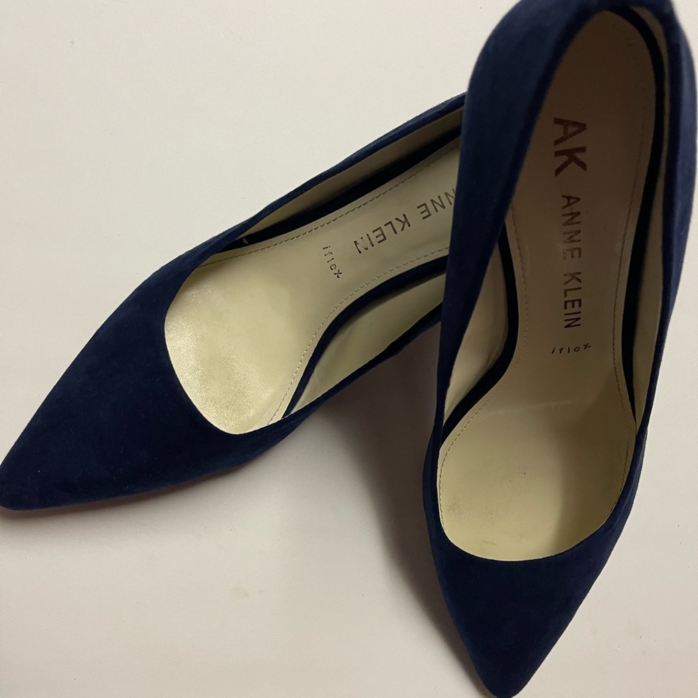 ANNE KLEIN Navy Blue 3” heels